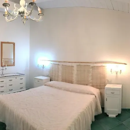 Aparthotel Baia Infreschi